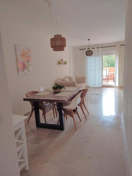 Apartamento Con Piscina Касарес Екстер'єр фото